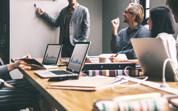 10 Lời Khuyên Quản Lý Nguồn Nhân Lực Hiệu Quả Cho Lãnh Đạo