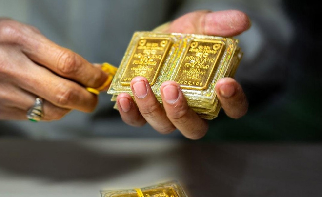 Mua vàng để tích lũy
