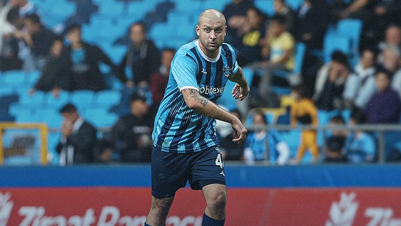 Adana Demirspor Yaroslav Rakitksyi ile yollarını ayırdı - Son Dakika Haberleri